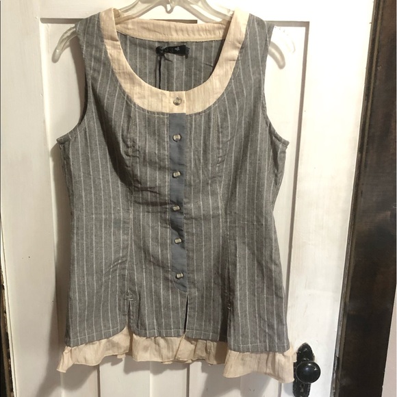 L33 Tops - 🎄 2/$15.00 🎄🔽🔥Adorable L33 pinstriped vest